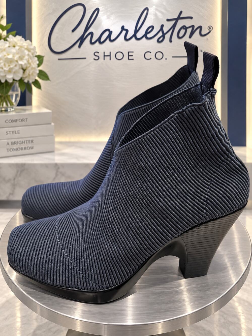 Charleston Shoe Co Blue Ribbed Slip-On Block Heel Ankle Booties Size 6.5
